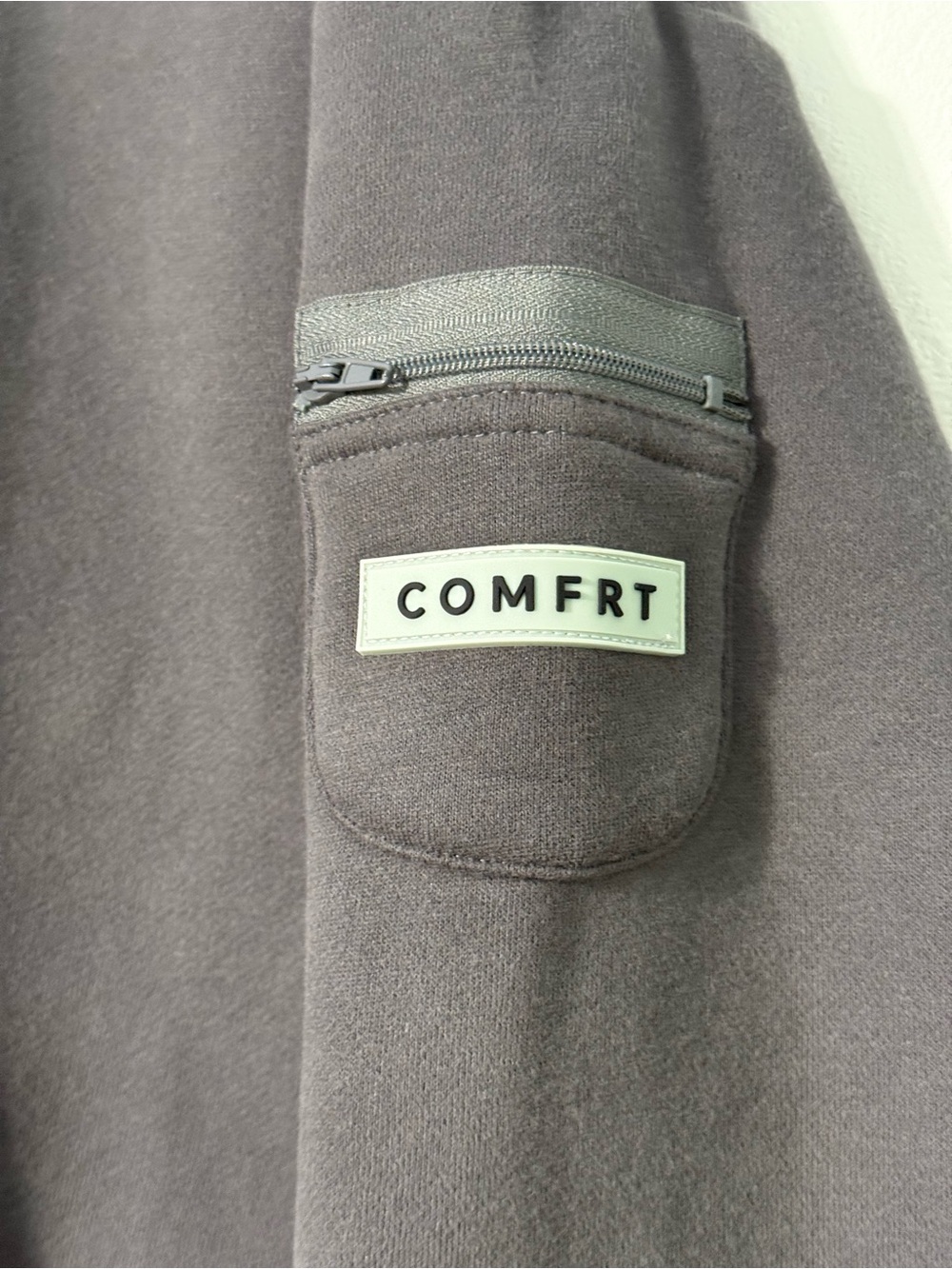 Comfrt Travel Essentials Hoodie - Charcoal Gray medium - Picture 6 of 11